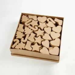 Papier-Mâché Christmas Gift Tags 9 Papier-Mâché Christmas Gift Tags -GREATART Sales Papier MC3A2chC3A9ChristmasGiftTags 1