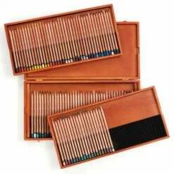 DERWENT | LIGHTFAST Wooden Gift Box — 100 Pencils -GREATART Sales DERWENT7CLIGHTFASTWoodenGiftBoxE28094100pencils 2